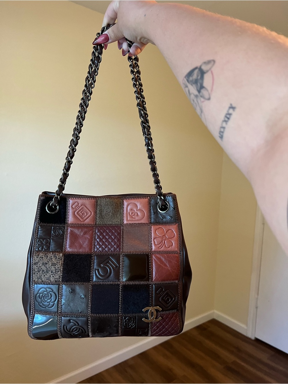 CHANEL Brown & Black Patchwork Leather Shoulder Bag - Picture 14 of 14